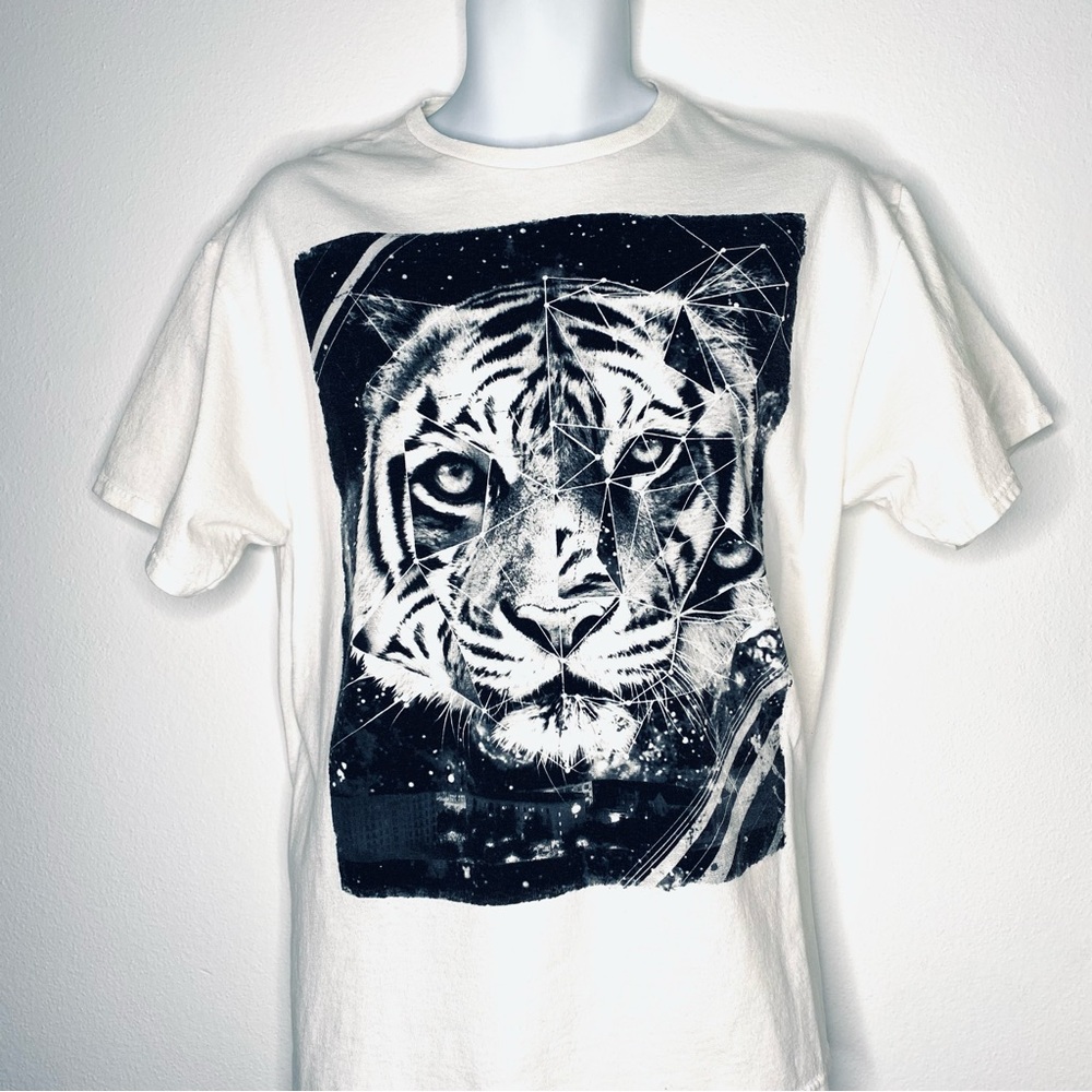 Empyre Surplus Co. Geometric Tiger graphic tee white L